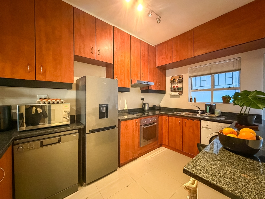 2 Bedroom Property for Sale in Oranjezicht Western Cape